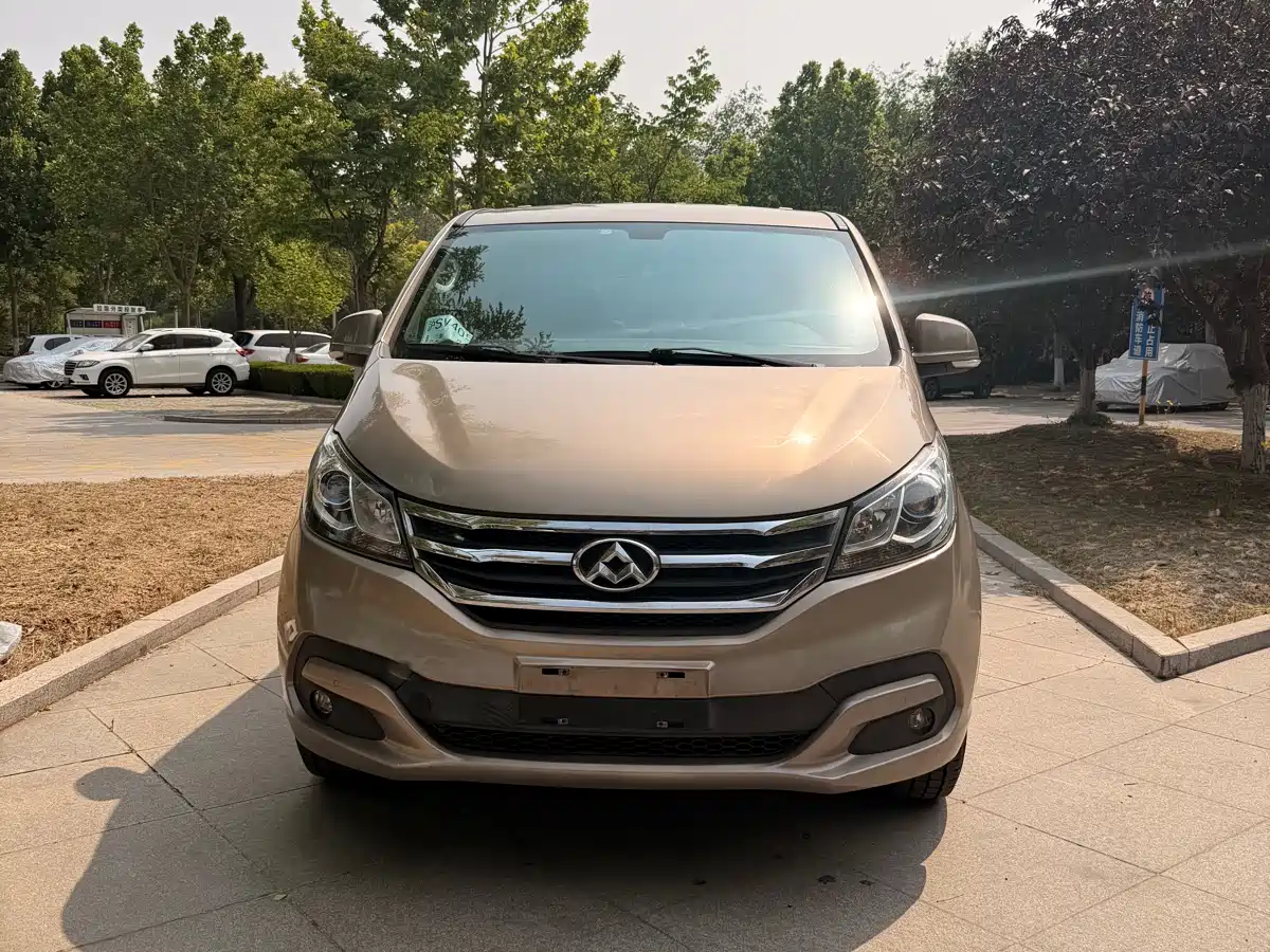SAIC Maxus Maxus G10 2018 PLUS 1.9T Manual Elite Edition Diesel фото 2