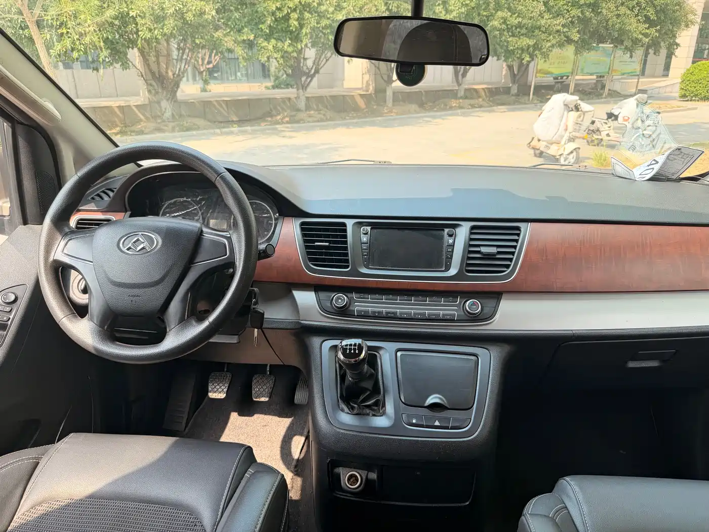 SAIC Maxus Maxus G10 2018 PLUS 1.9T Manual Elite Edition Diesel фото 7