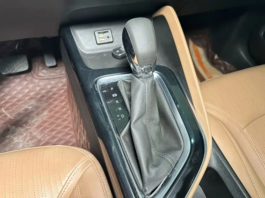 Buick GL6 2022 2021 323T Mild Hybrid Connected Luxury