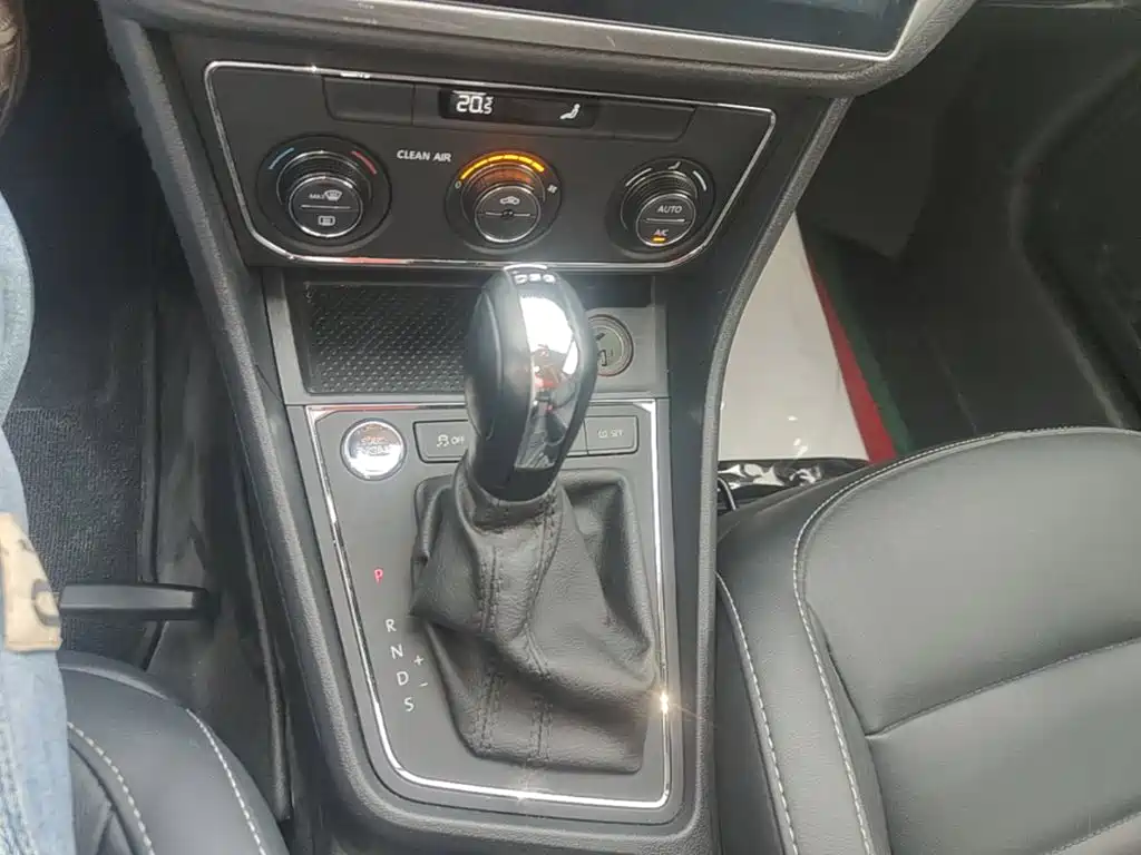 Volkswagen Lavida Tour 2019 2017 180TSI DSG Comfort Edition