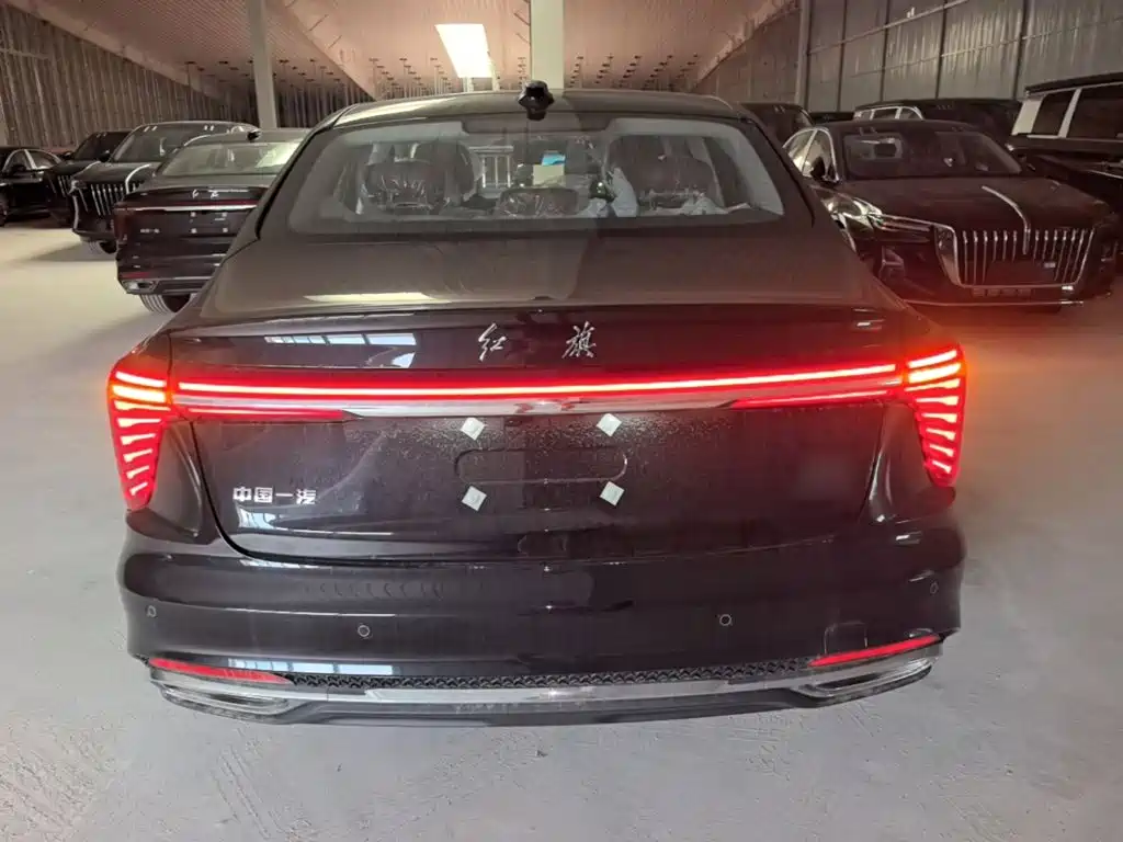 Hongqi H5 2026 2025 2.0T Automatic Flag Celebration 500,000 Units Anniversary Edition