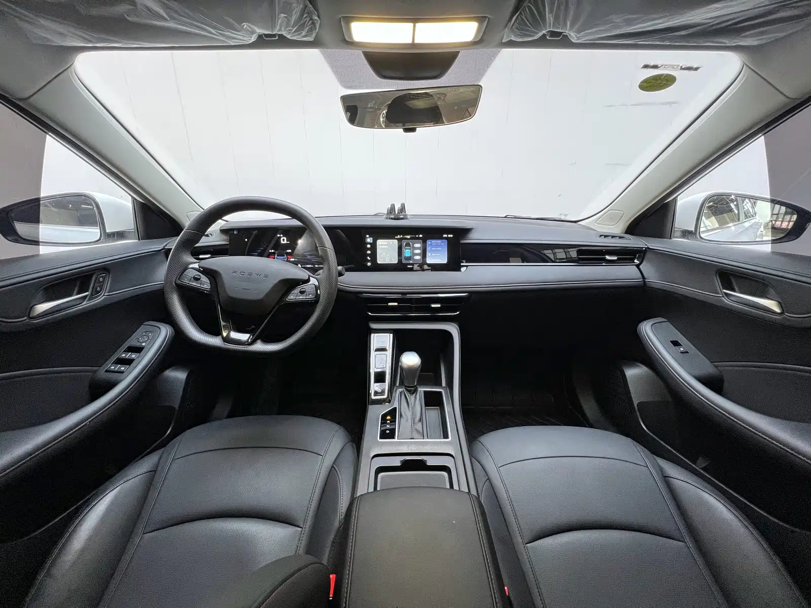 Фото 6 - Roewe i5