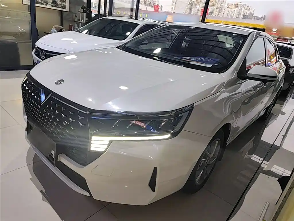 Venucia D60 2021 PLUS 1.6L XL CVT Joy Leader Edition