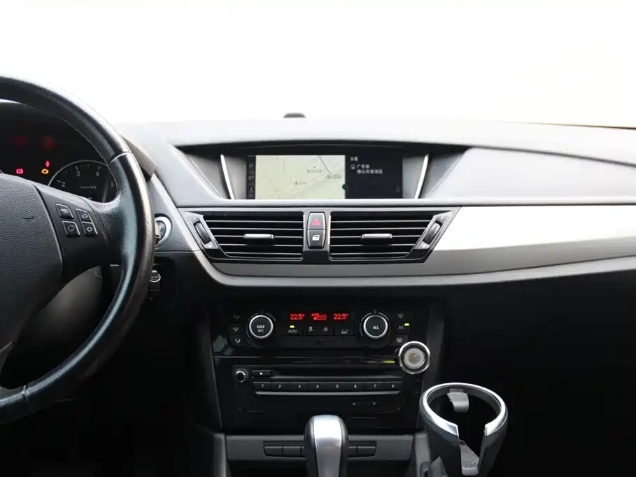 BMW X1 (Import) 2012 sDrive18i Luxury фото 15