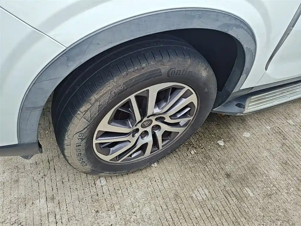SAIC Maxus D90 2017 2017 2.0T Automatic 2WD Uranus