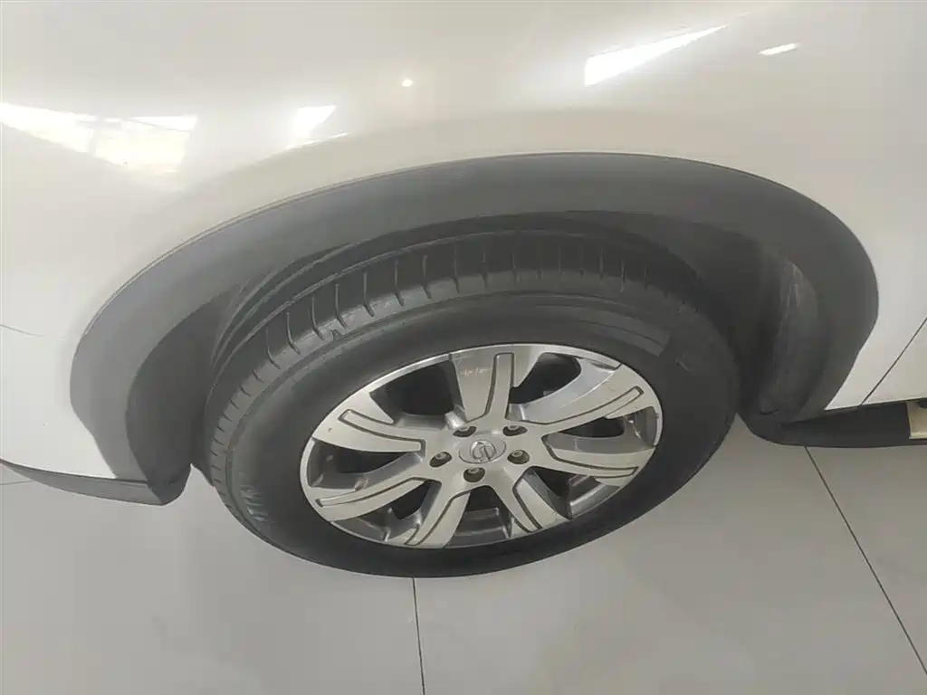 GAC Trumpchi Trumpchi GS7 2017 320T 2WD Luxury Smart Connect фото 23
