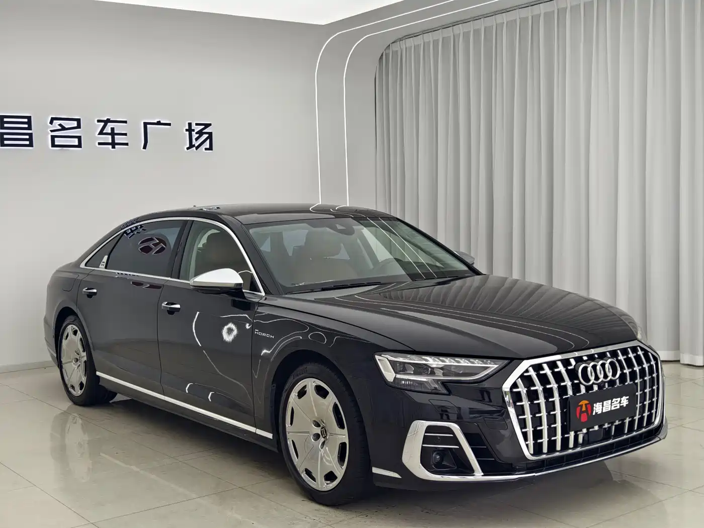 Audi A8 2022 A8L Horch Founder's Edition Legendary фото 3