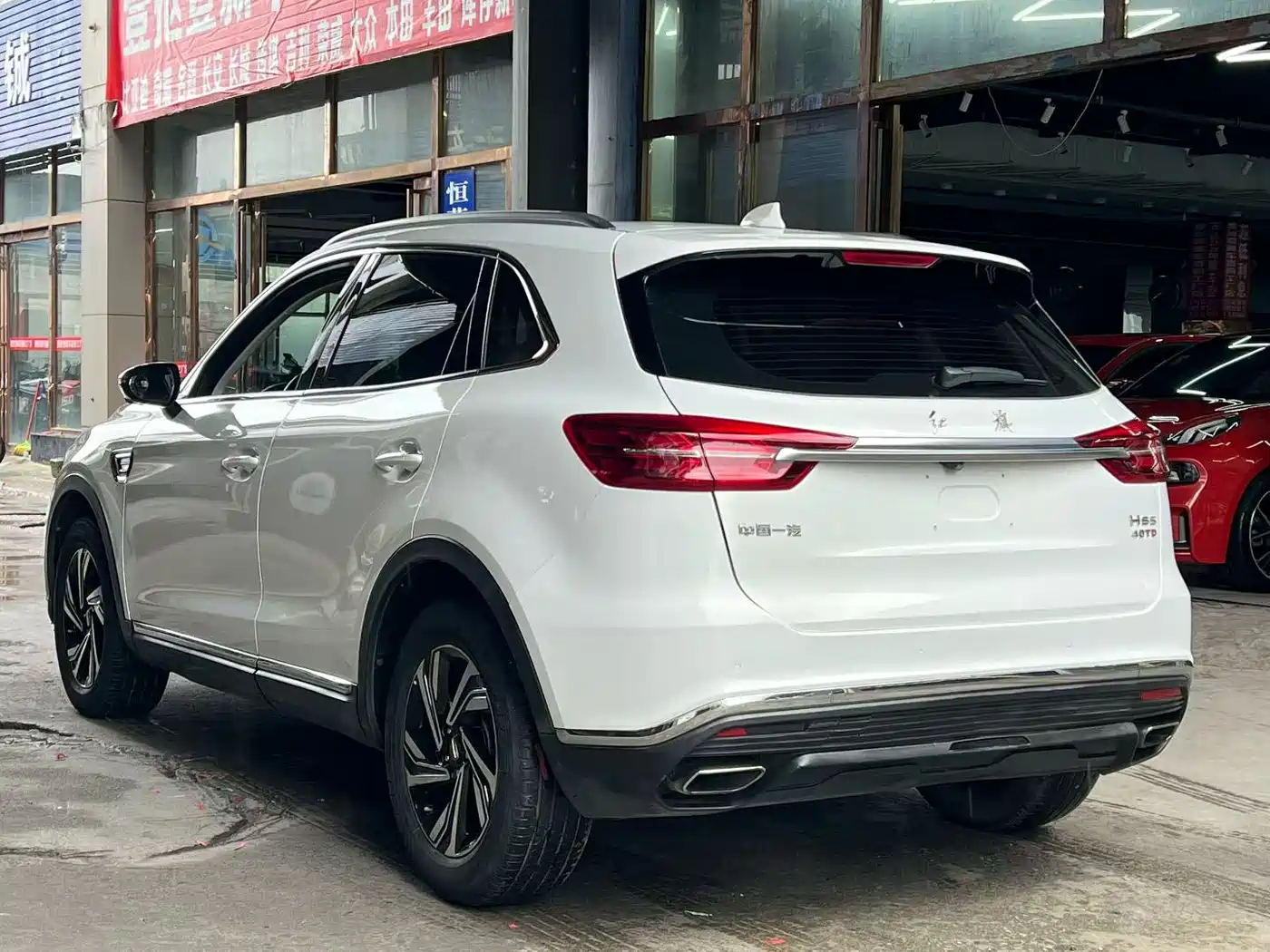Hongqi HS5 2019 2.0T Smart Connect Joy Edition фото 9