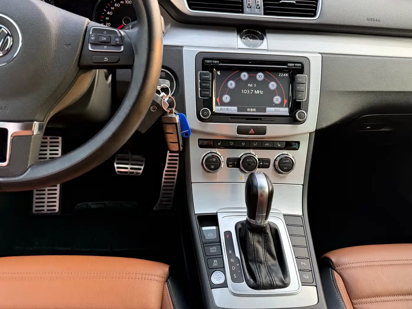Volkswagen FAW-Volkswagen CC 2016 Model 1.8TSI Luxury фото 23