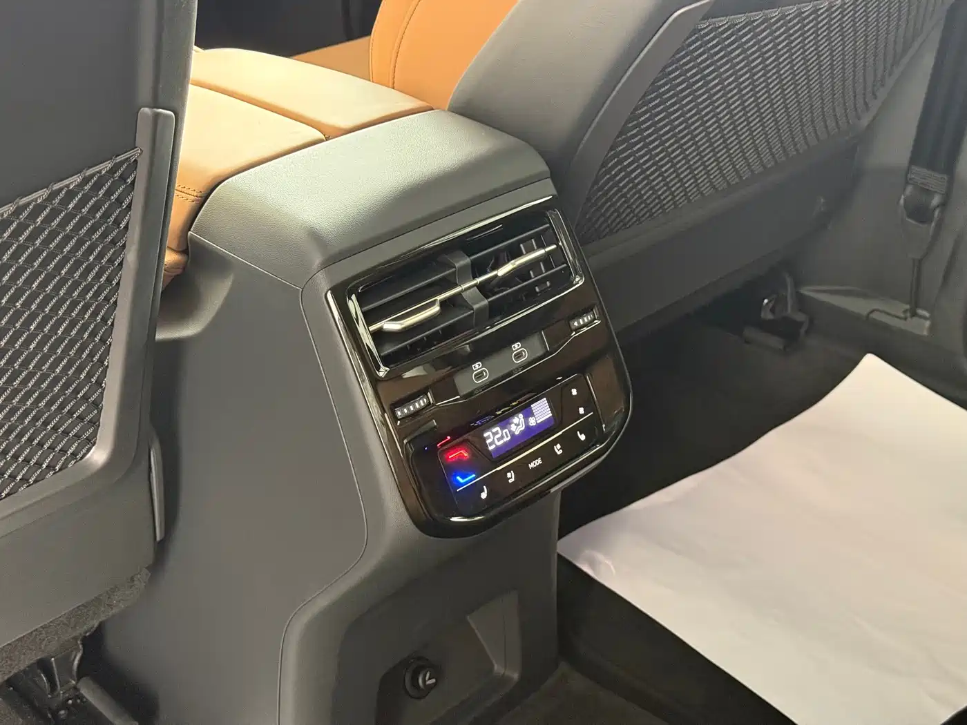 Audi Q6 2025 2024 45 TFSI quattro Qi Yun Yu Lin Package 6-seater