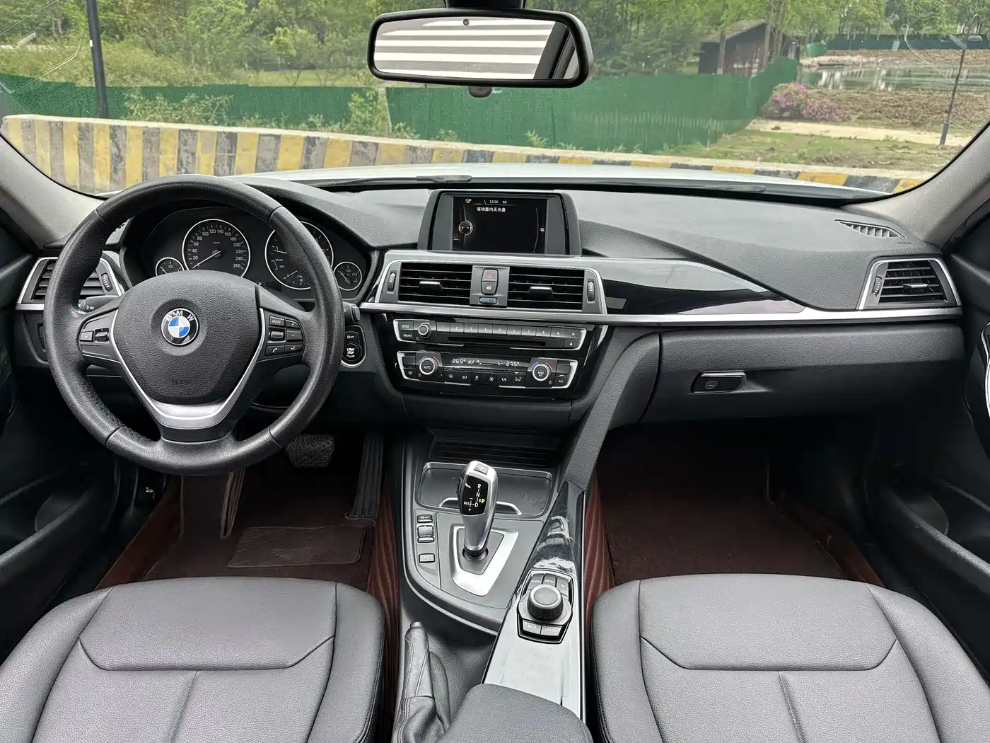 BMW 3 Series 2017 320Li Fashion фото 9