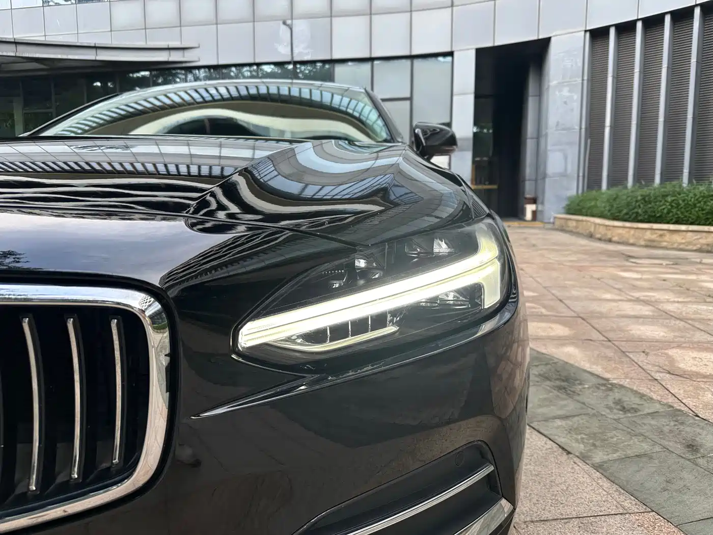 Фото 4 - Volvo S90