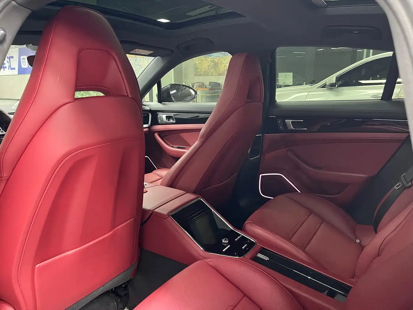 Porsche Panamera 2023 Panamera 2.9T Platinum Edition фото 9
