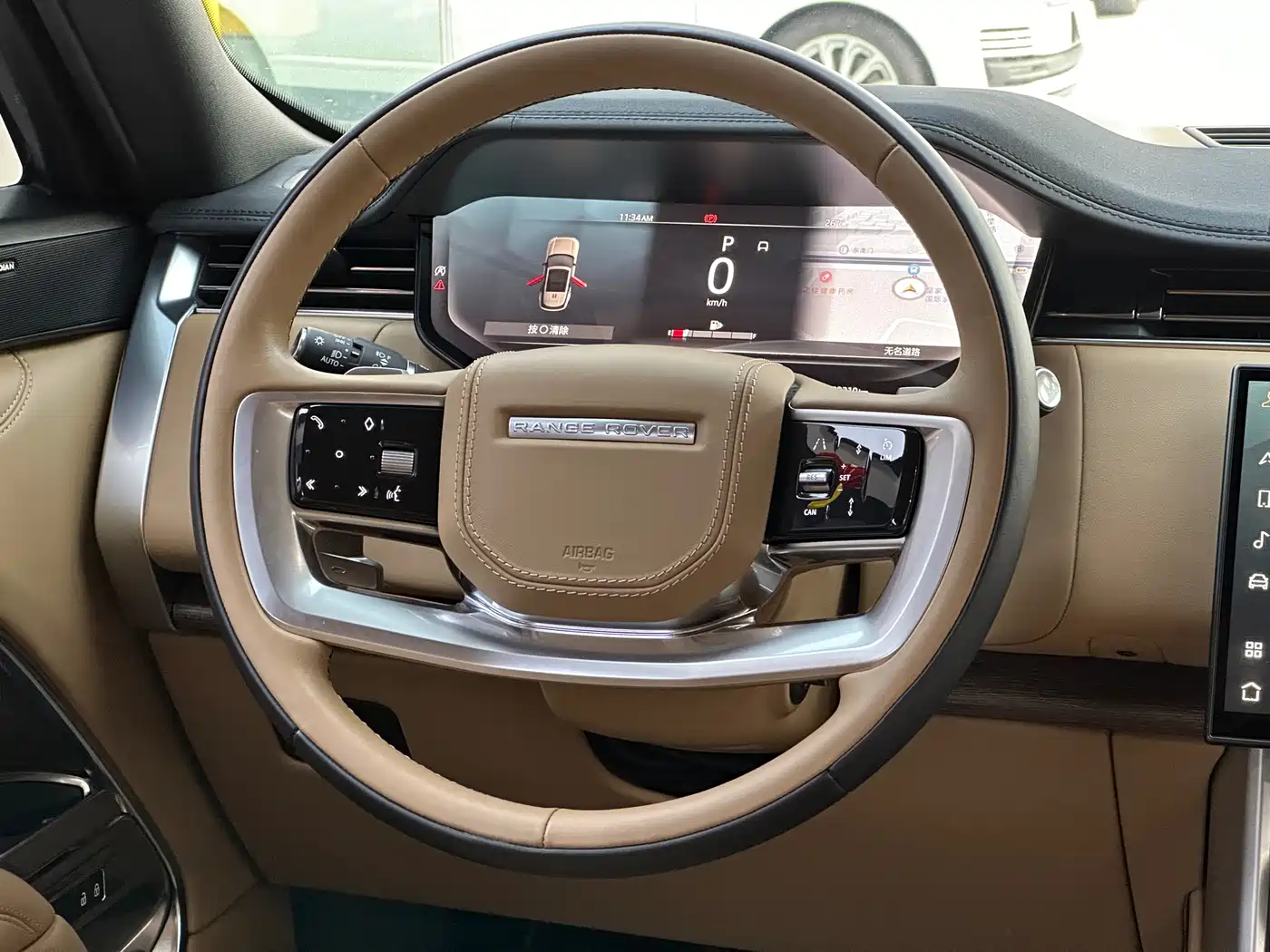 Land Rover Range Rover 2023 3.0 L6 400PS Golden Age Long Wheelbase фото 6