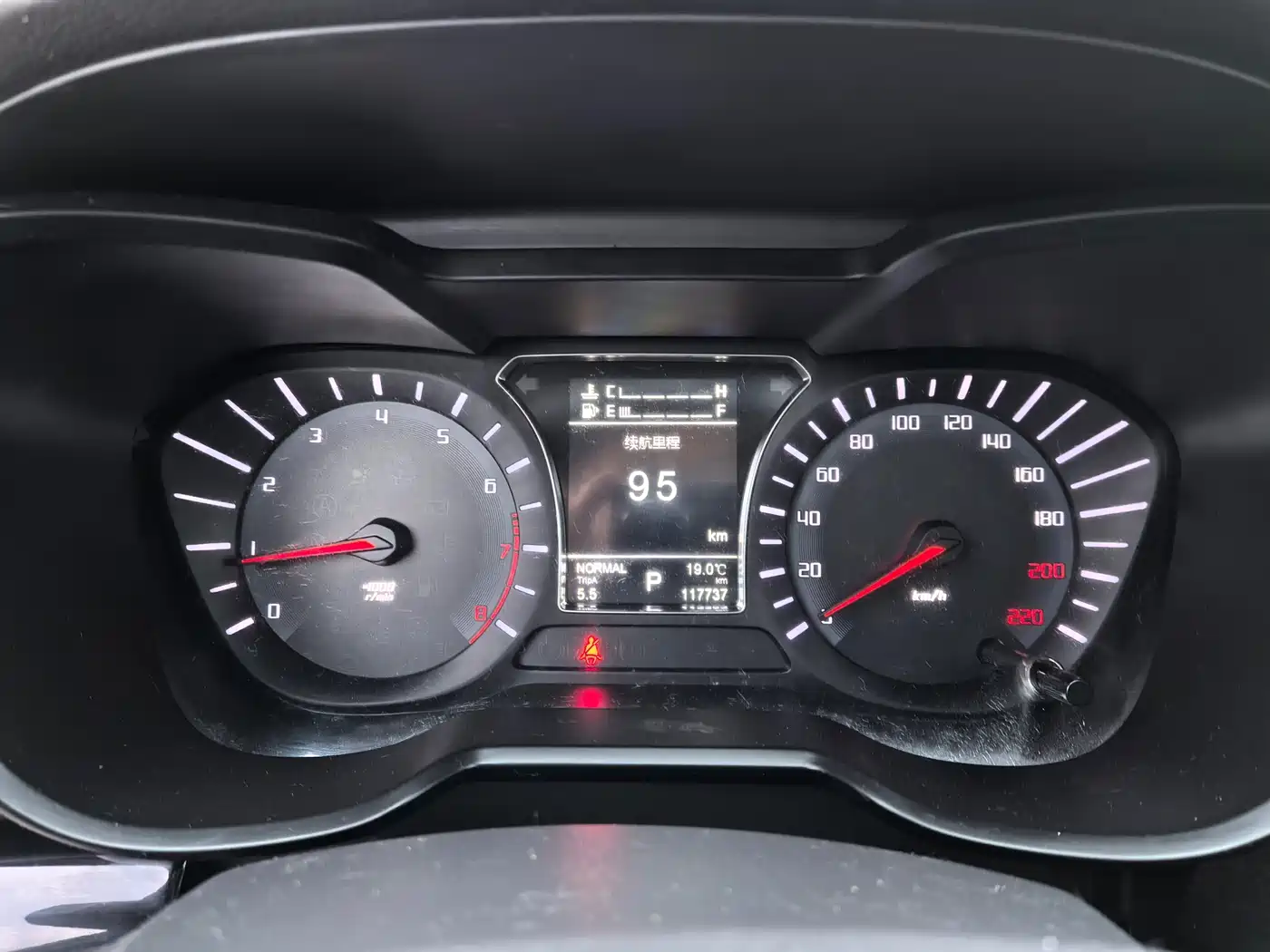 GAC Trumpchi Trumpchi GS4 2016 235T G-DCT Luxury Edition фото 16