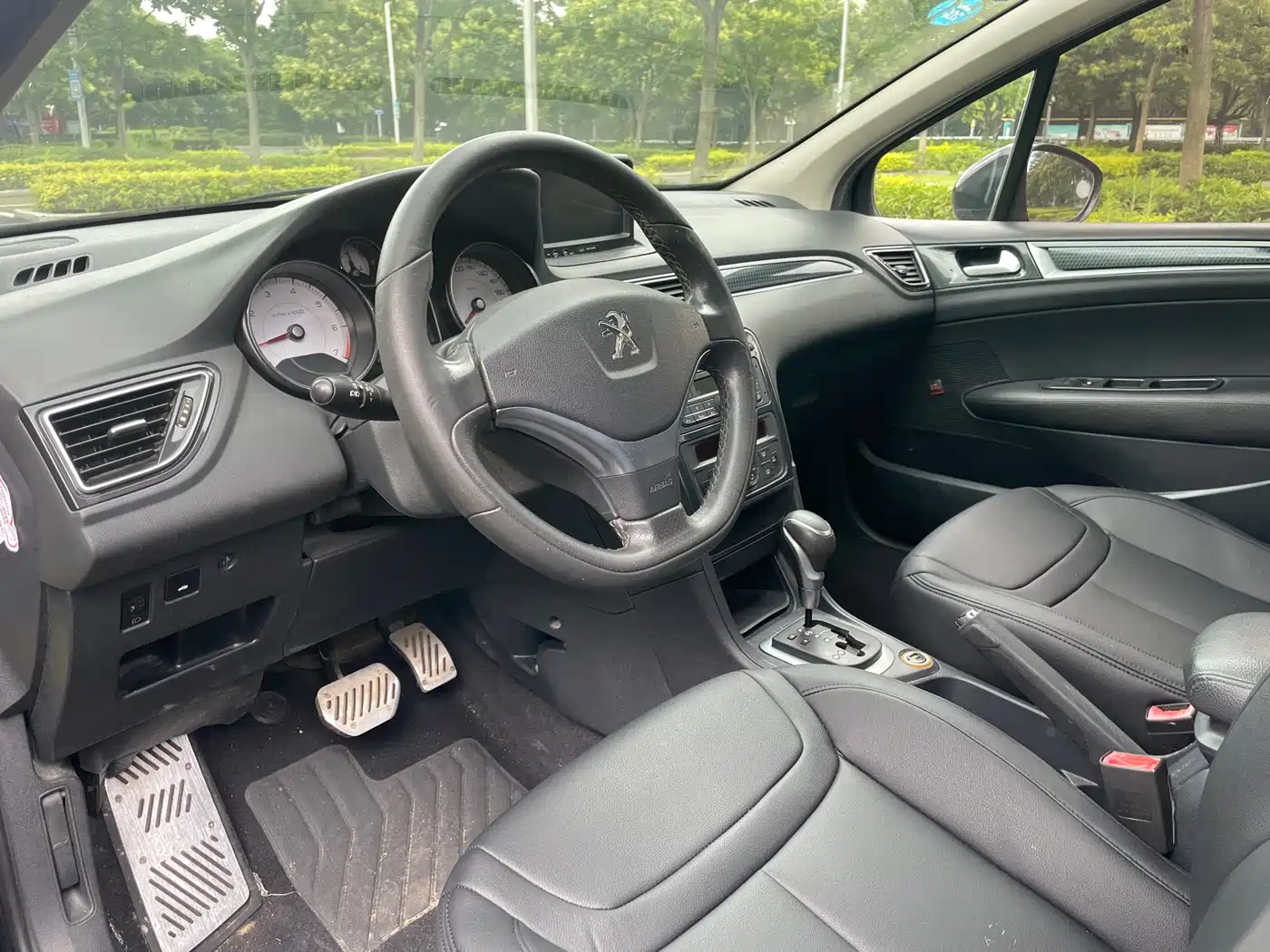 Peugeot 308 2014 Model Joy Edition Classic 1.6L Automatic Trend Style фото 13