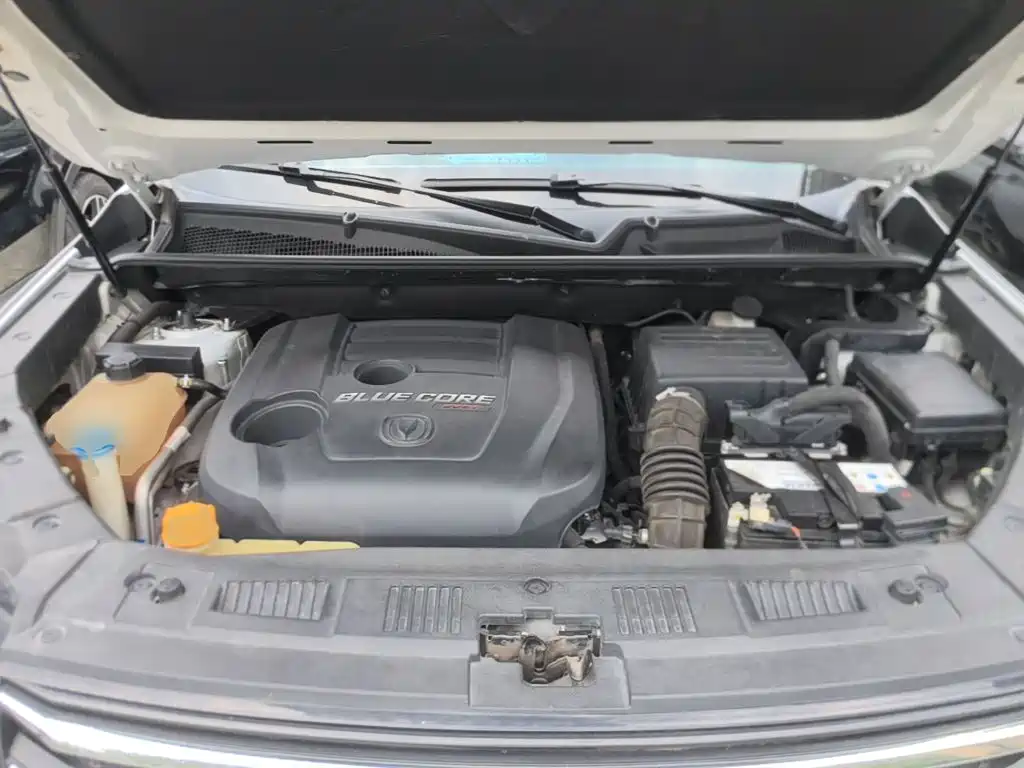 Фото 20 - Changan CS75