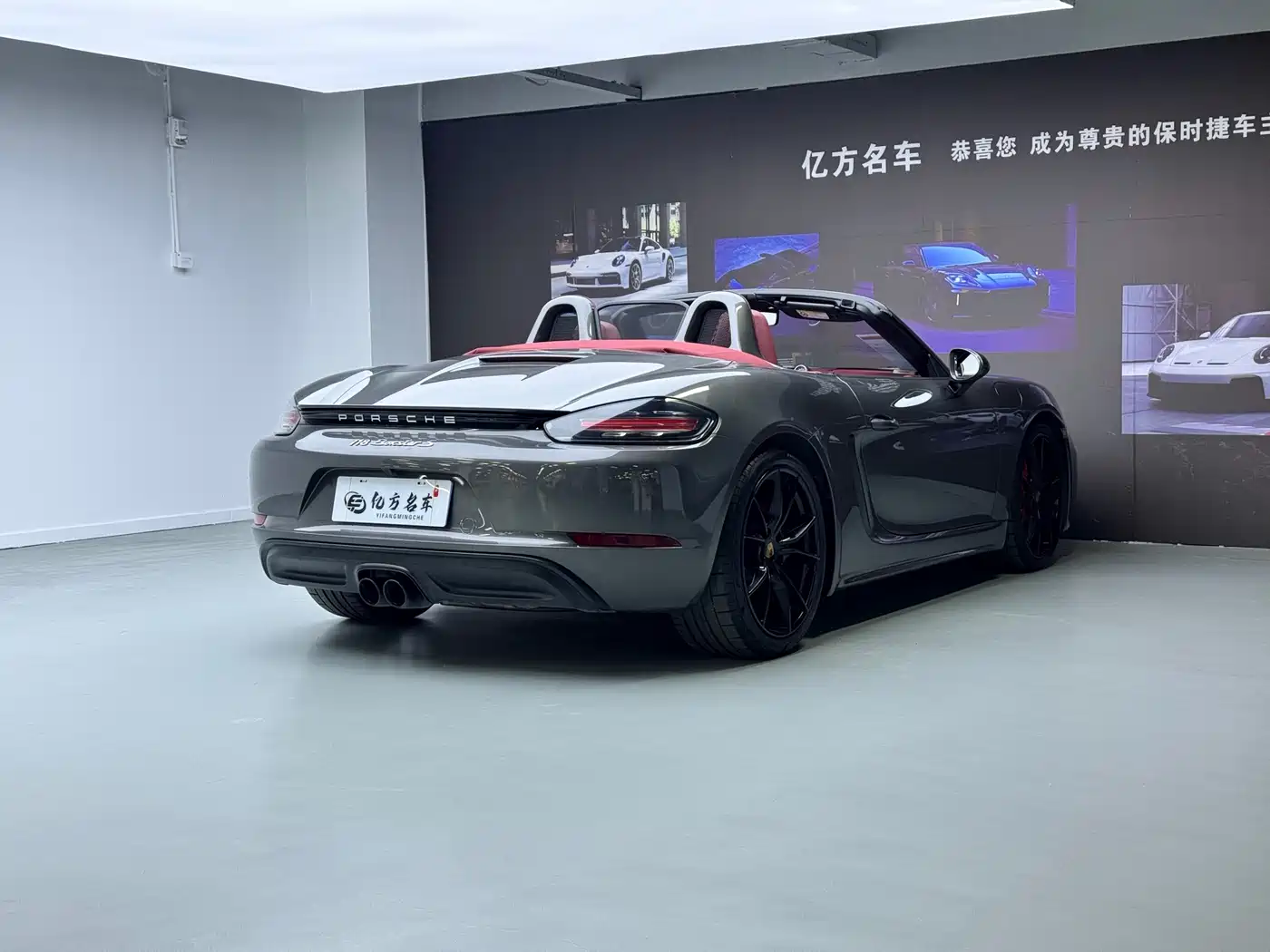 Porsche 718 2016 Boxster S 2.5T фото 15