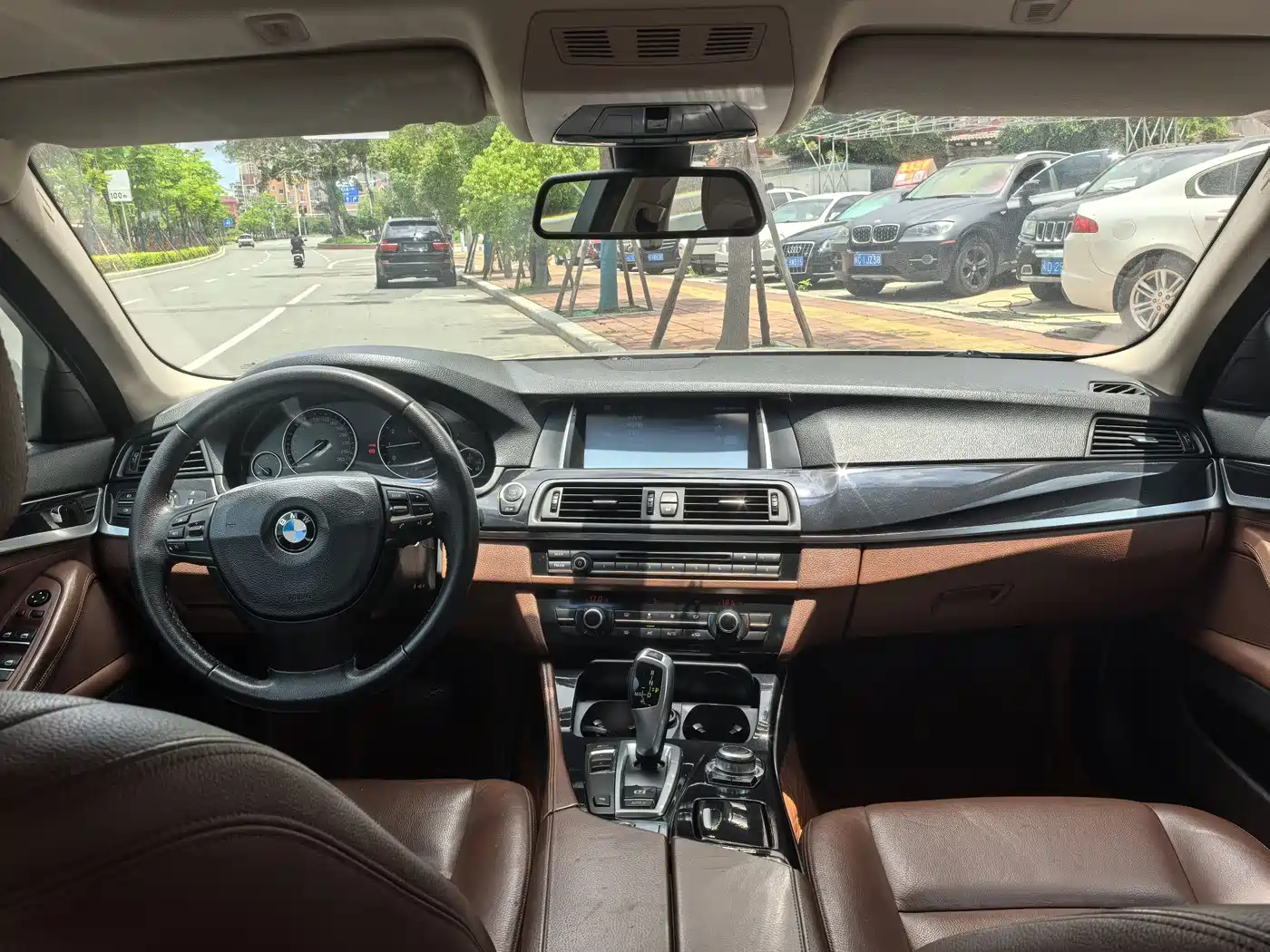 BMW 5 Series 2014 520Li Elegance фото 9