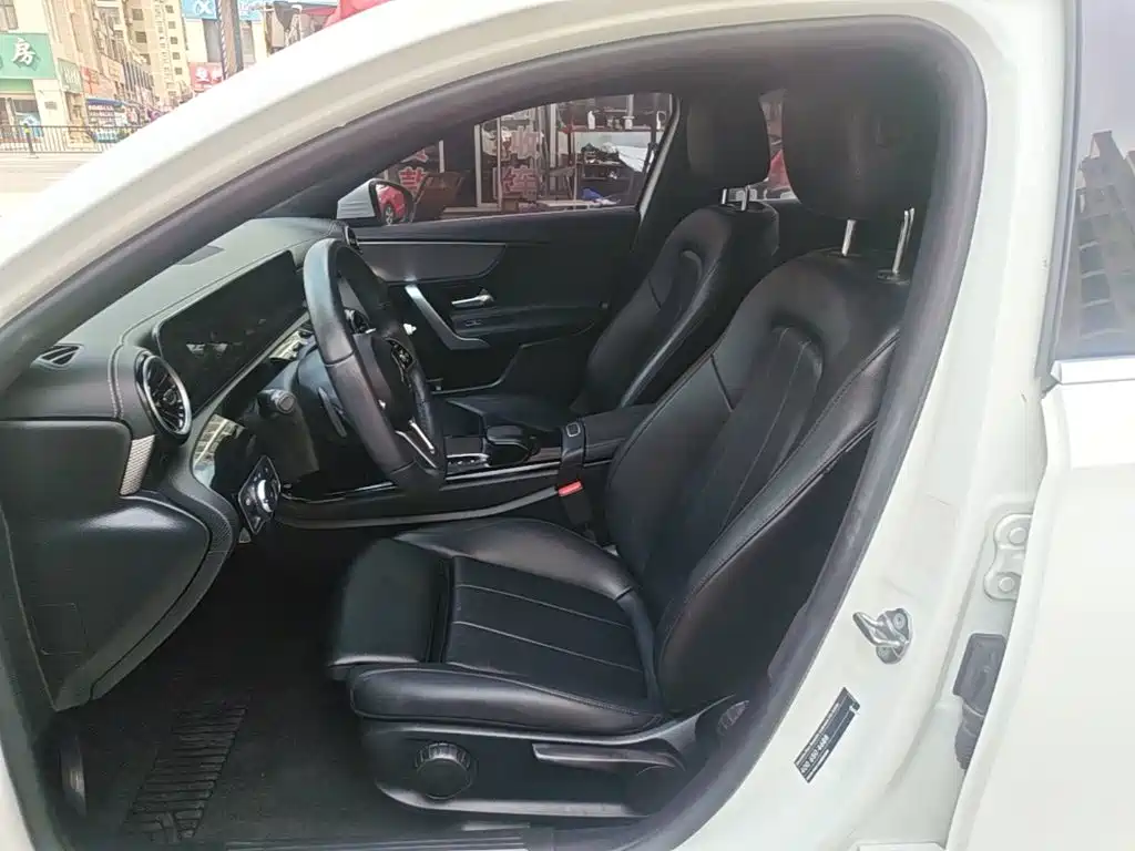 Photo 15 - Mercedes-Benz A-Class