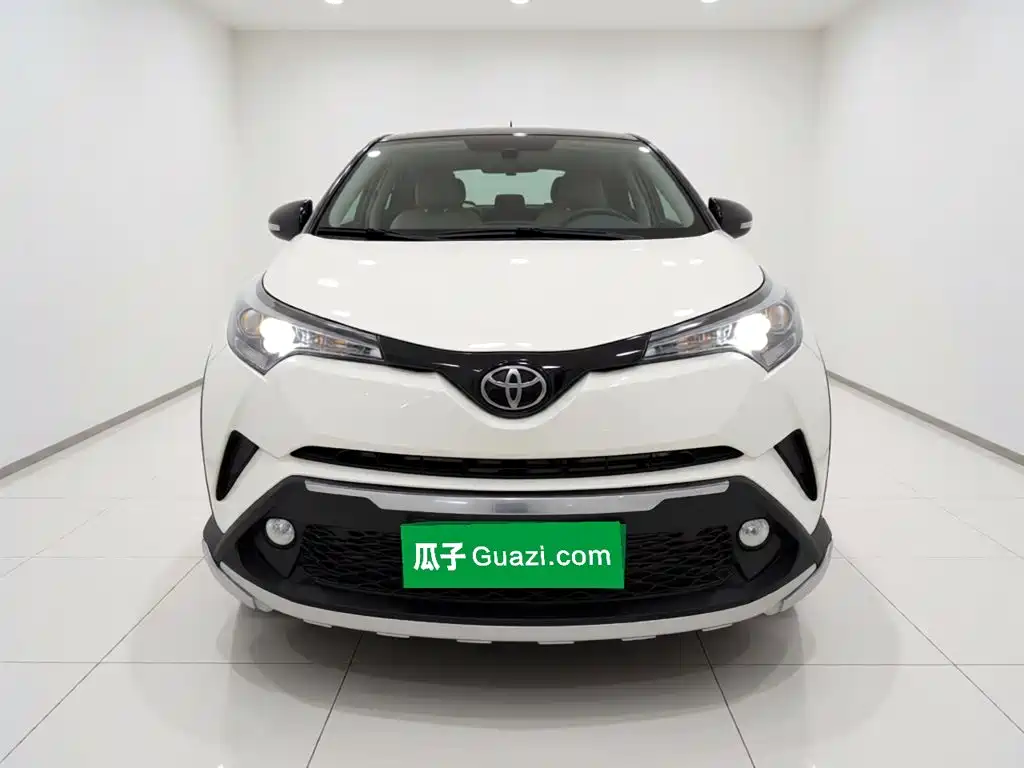 Toyota C-HR 2019 2018 2.0L Leading Sunroof Edition V