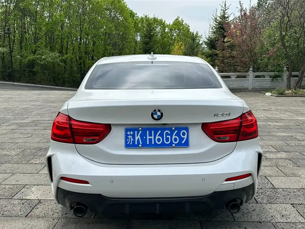 BMW 1 Series 2021 Facelift 120i M Sport Shadow Edition фото 5