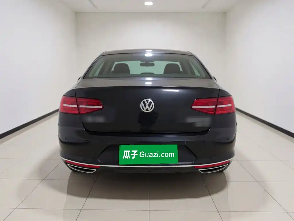 Фото 3 - Volkswagen Magotan