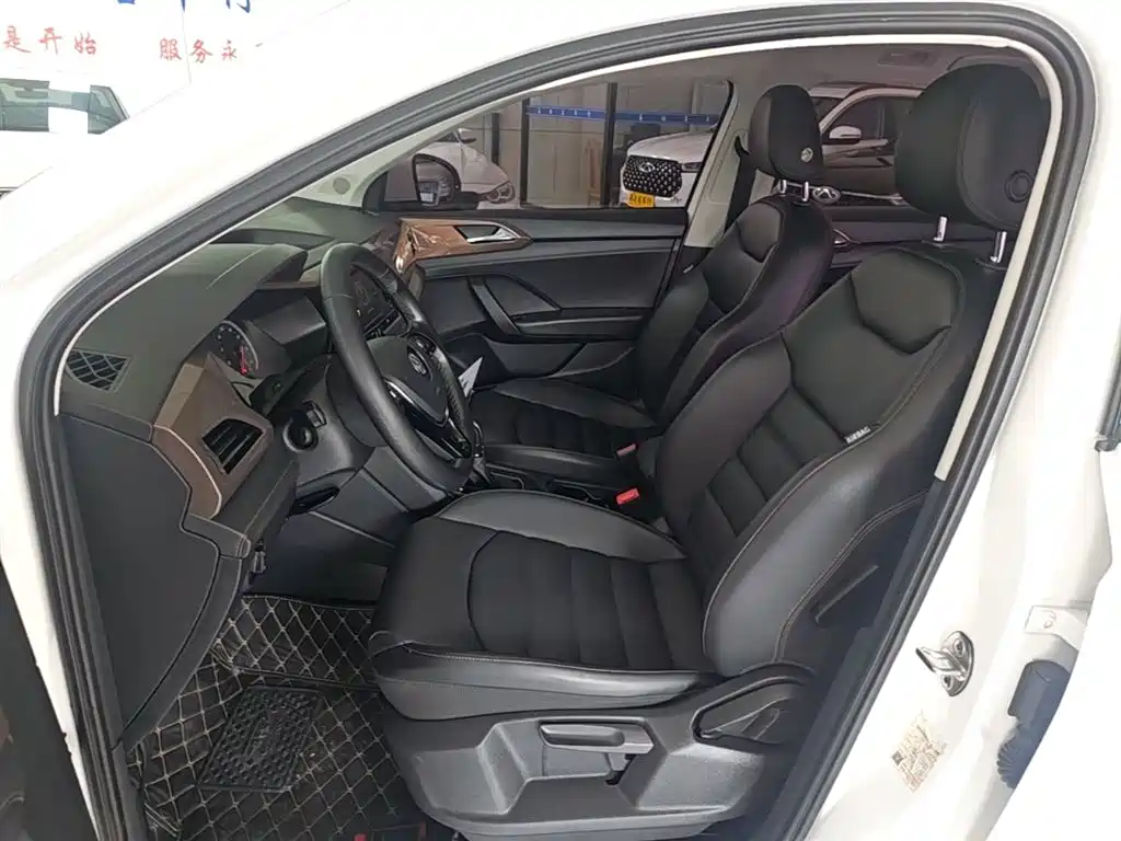 Volkswagen Tharu 2019 280TSI 2WD Comfort Edition China VI фото 15