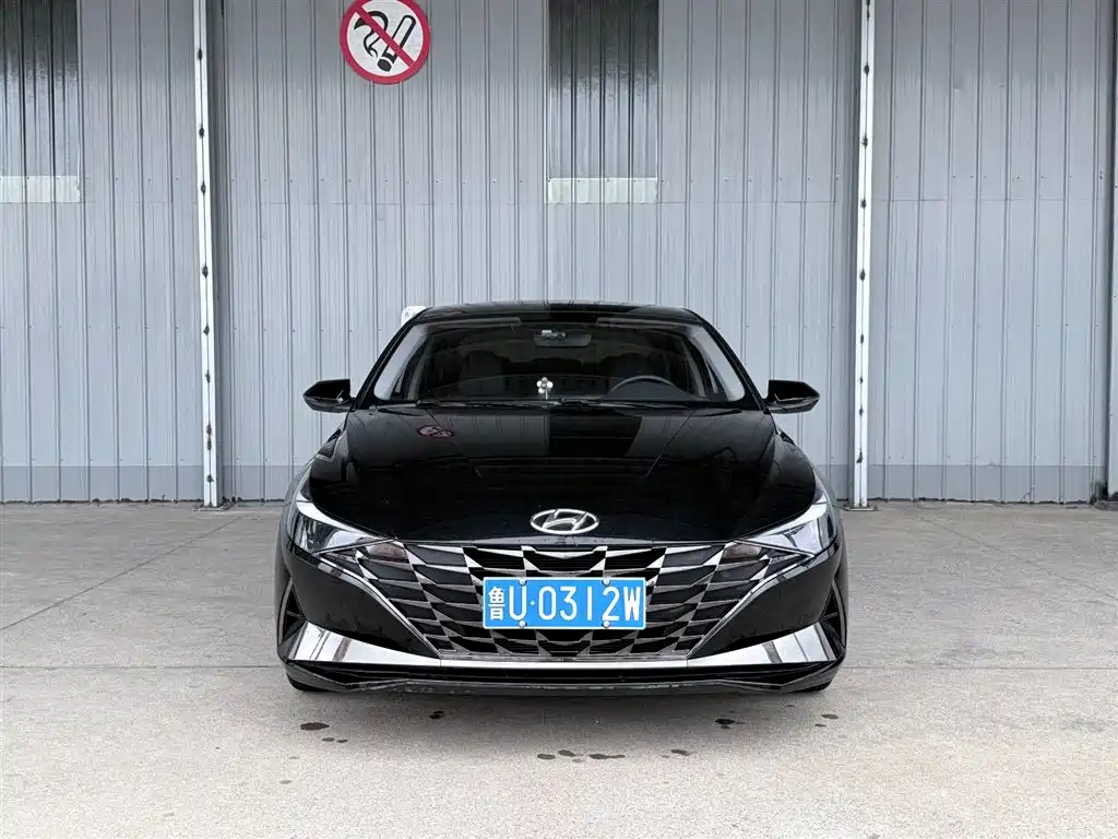 Hyundai Elantra 2022 1.5L CVT GLX Elite Edition фото 2