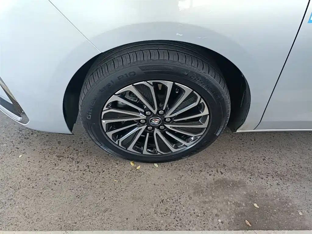 Buick GL8 New Energy 2025 Land Honor Premium Edition 7-Seater фото 23
