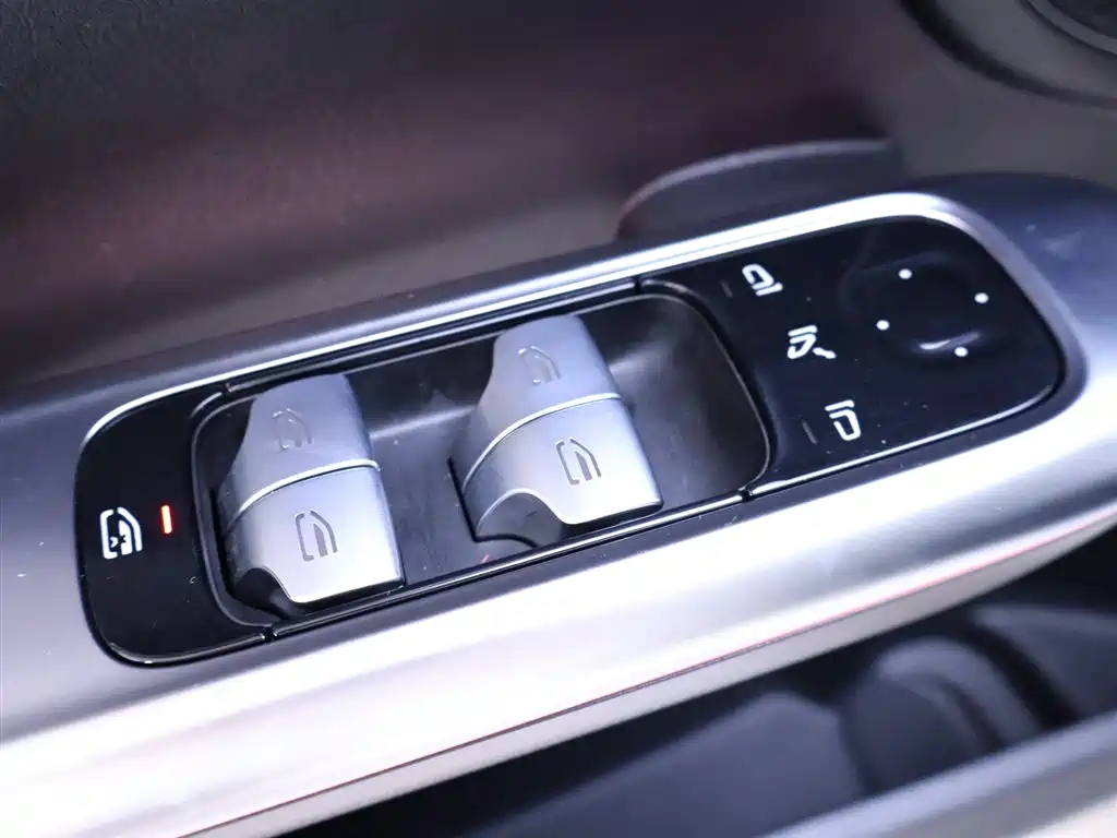 Mercedes-Benz C-Class 2023 C 260 L Sport фото 17