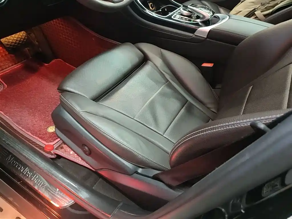 Mercedes-Benz GLC 2018 Facelift GLC 200 4MATIC фото 15