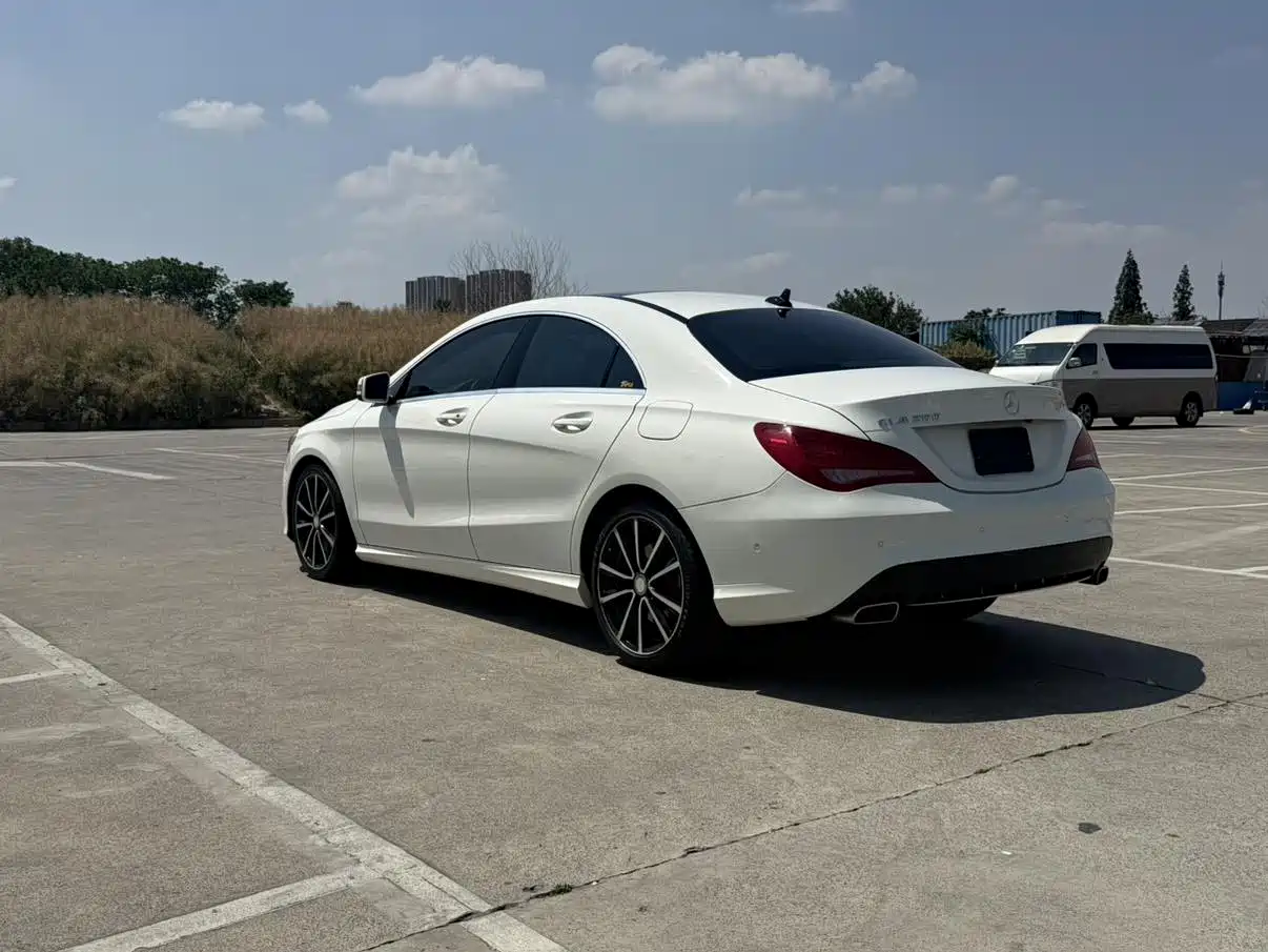 Mercedes-Benz CLA (Import) 2015 CLA 200 фото 16