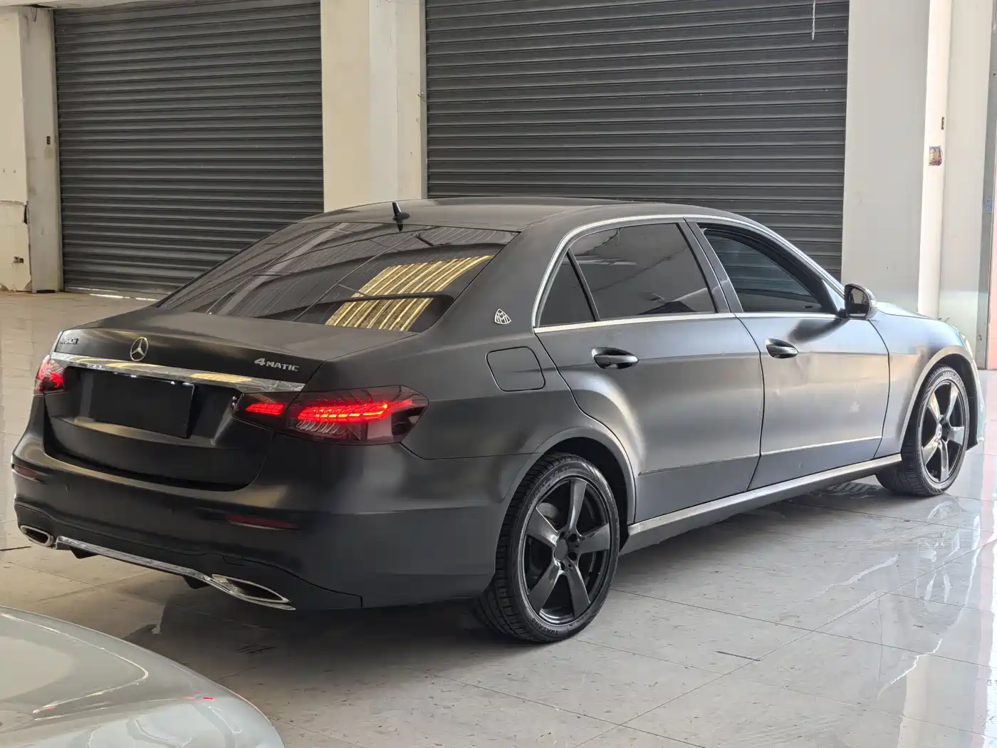 Mercedes-Benz E-Class 2013 E 300 L Fashion Luxury фото 16