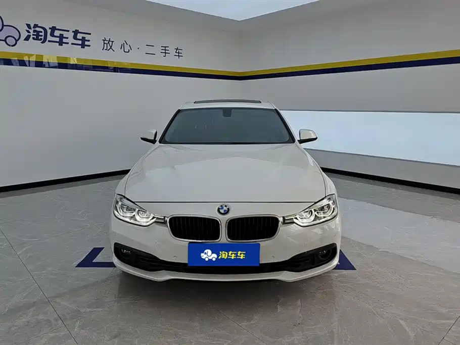 BMW 3 Series 2017 318i Fashion фото 2