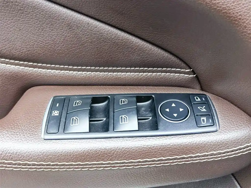 Mercedes-Benz GLE 2017 GLE 400 4MATIC фото 28