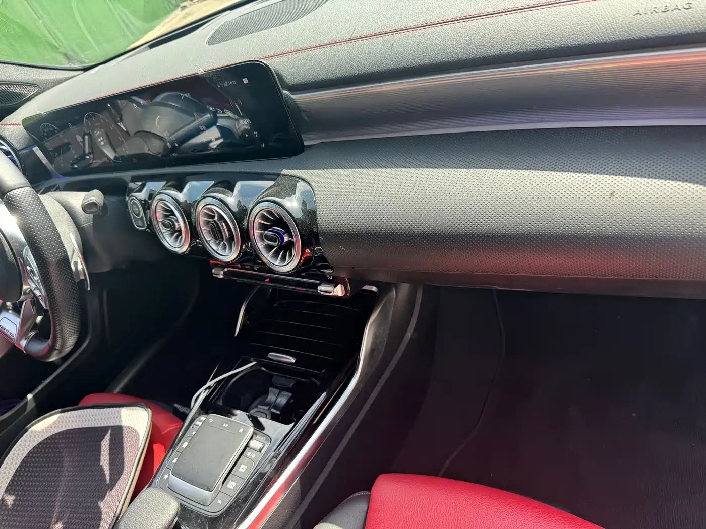 Mercedes-Benz A-Class AMG 2022 AMG A 35 L 4MATIC фото 5