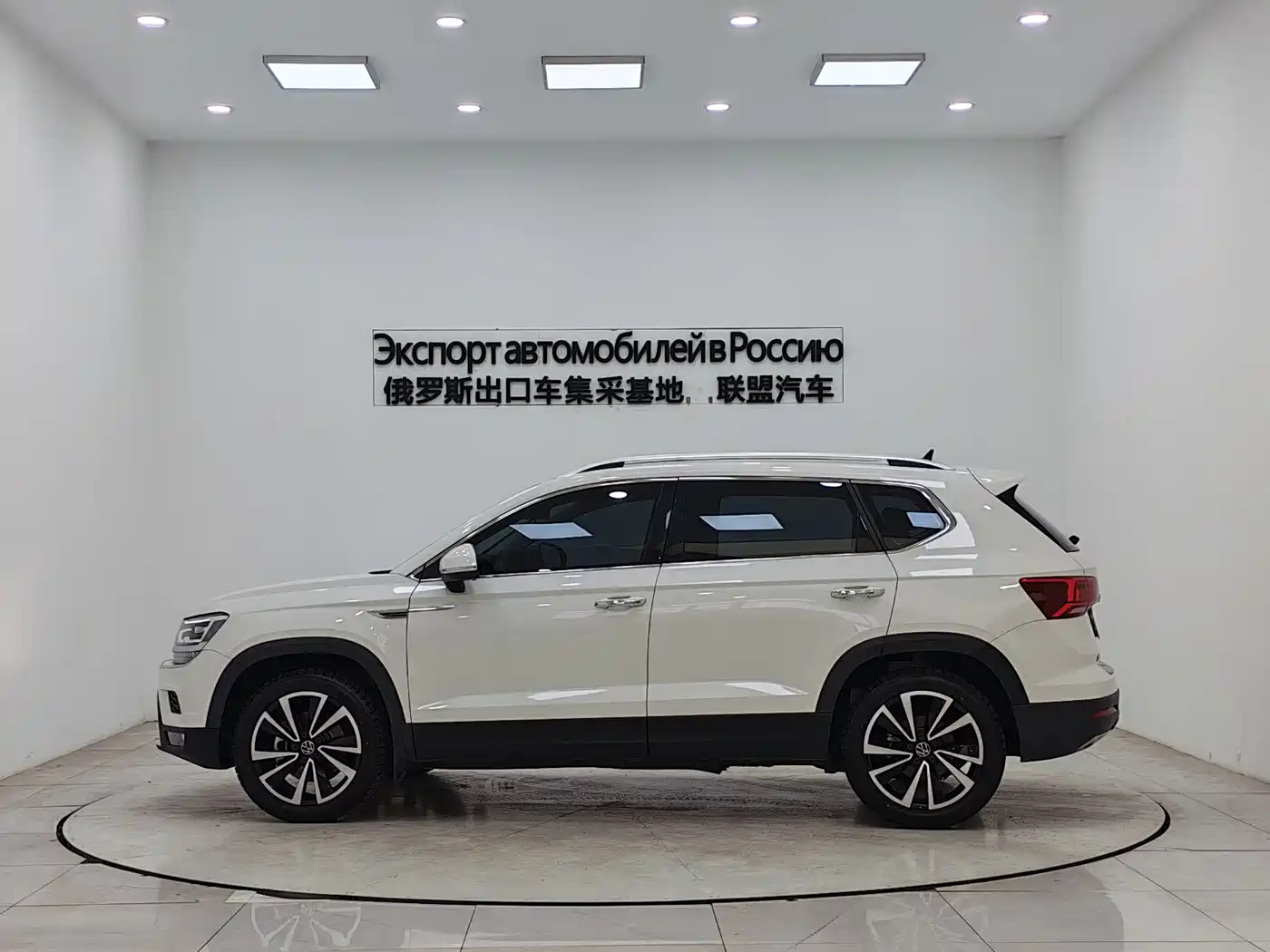 Volkswagen Tharu 2021 280TSI 2WD Luxury Plus фото 5