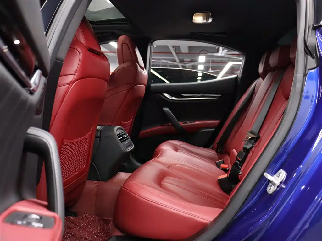 Maserati Ghibli 2024 2023 3.0T Modena