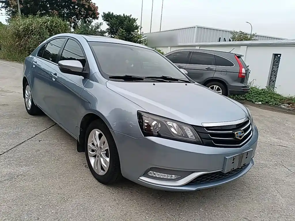 Фото 4 - Geely Emgrand