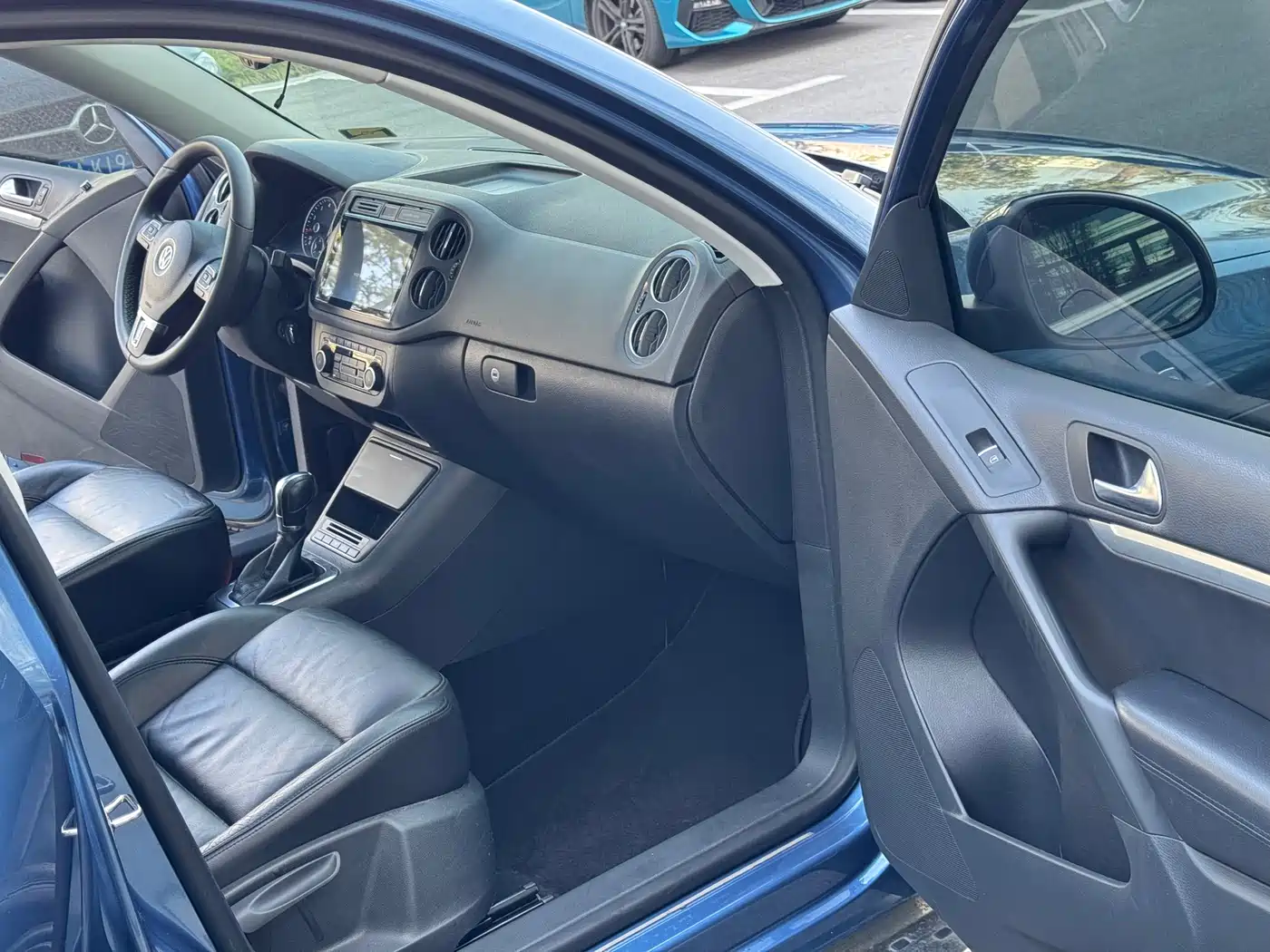 Volkswagen Tiguan 2012 2.0TSI Comfort фото 9