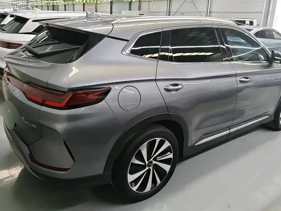 BYD Song PLUS PHEV 2023 Champion Edition DM-i 110KM Flagship фото 3