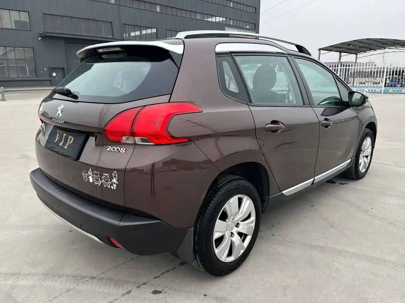 Peugeot 2008 2014 1.6L Automatic Fashion Edition фото 9