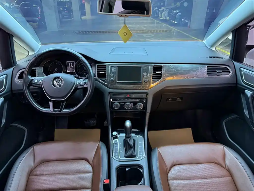 Volkswagen Golf Sportsvan 2016 280TSI Automatic Luxury фото 14