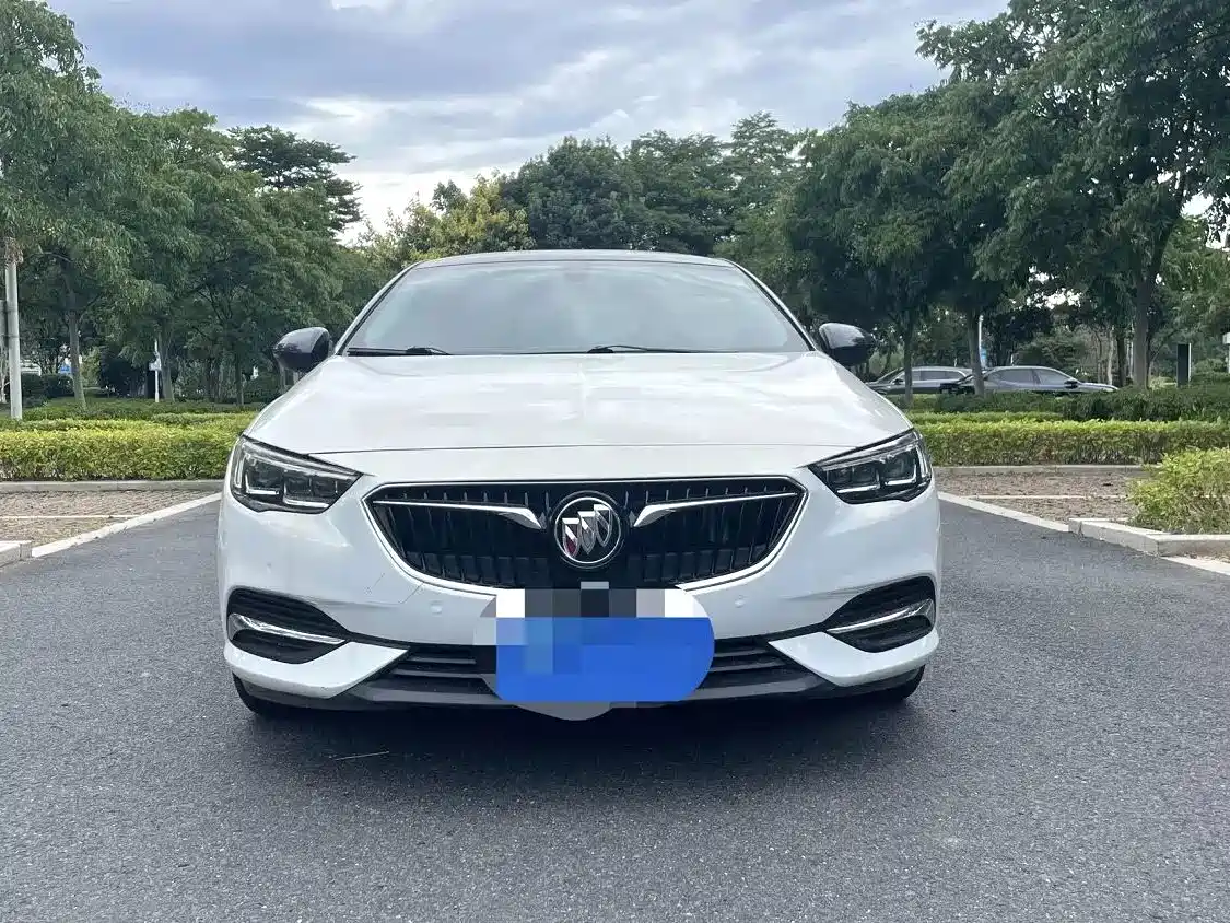 Фото 2 - Buick Regal