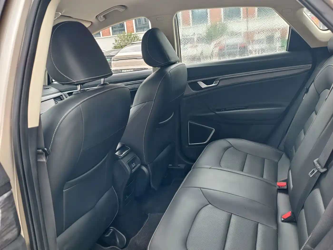 Photo 14 - Geely Emgrand GS