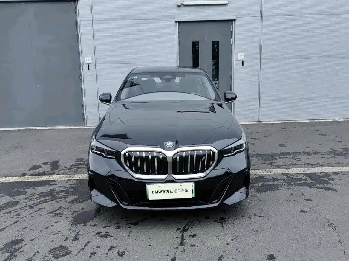 BMW i5 2025 2025 eDrive 40L M Sport Package