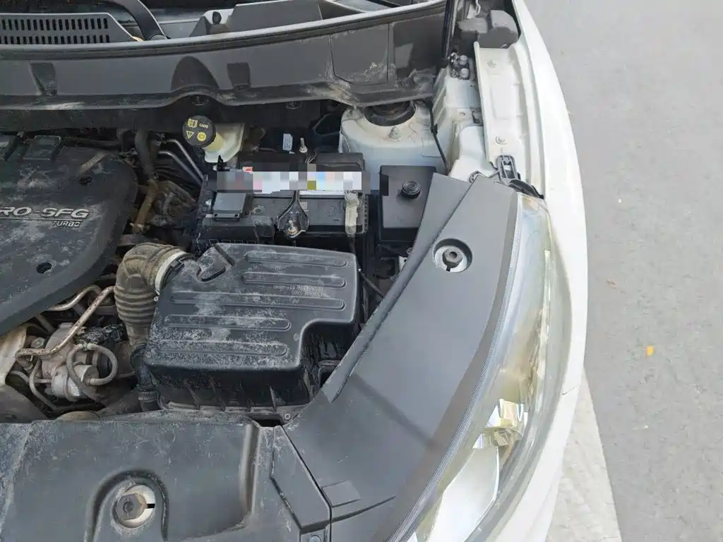 Dongfeng Fengguang Fengguang 580 2016 2016 Model 1.5T CVT Luxury Version