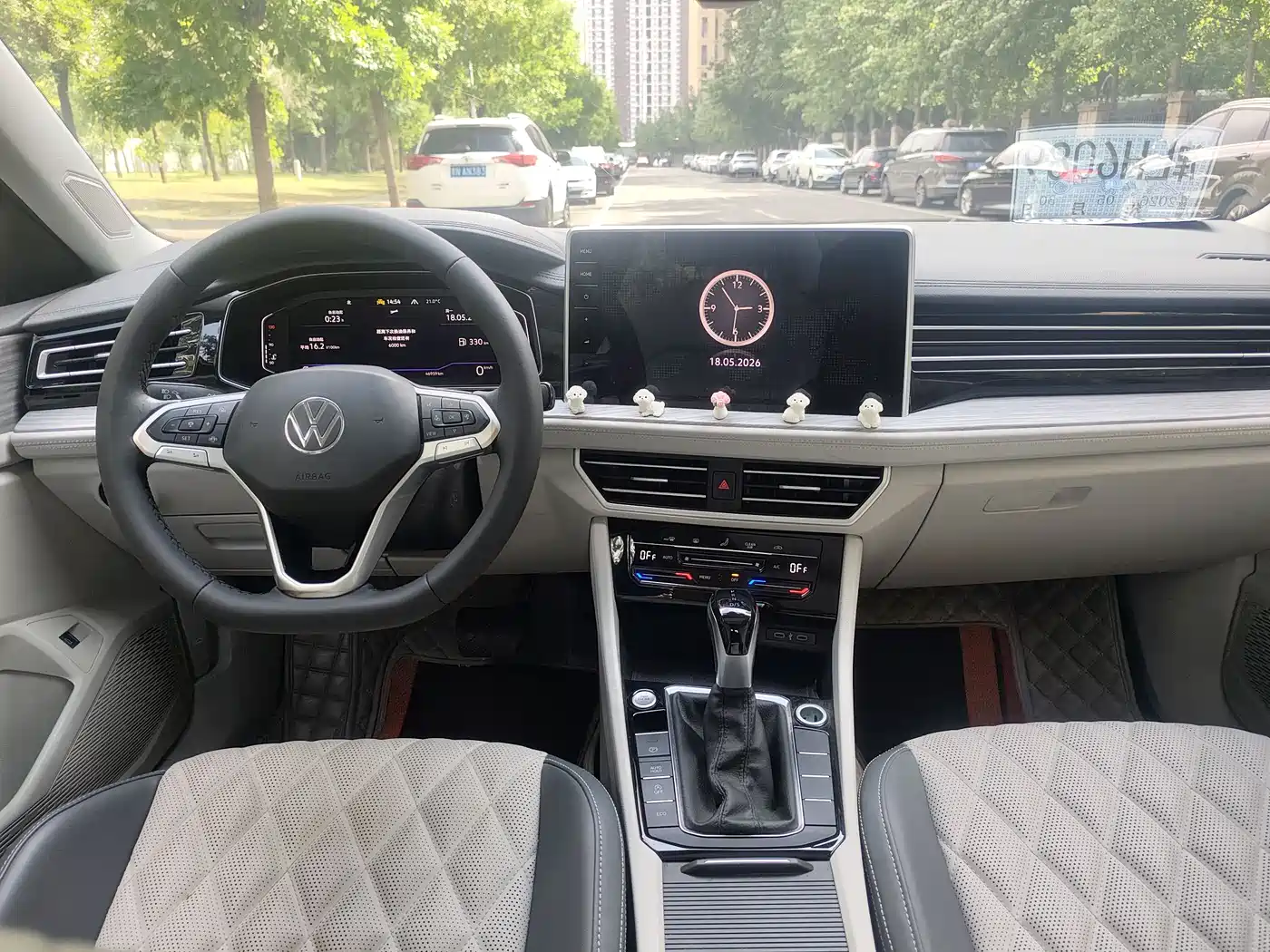 Volkswagen Sagitar 2023 280TSI DSG Surpass Plus Edition фото 6