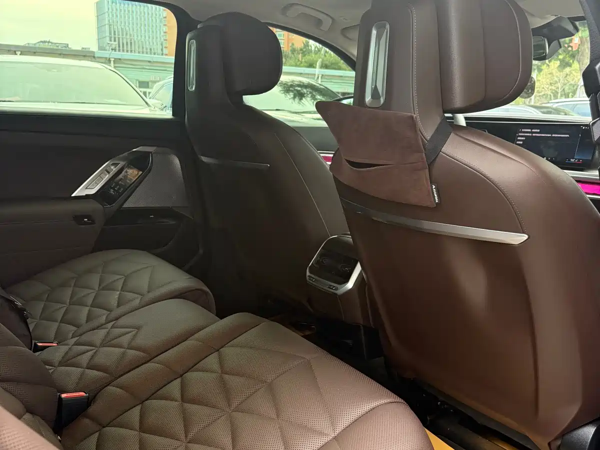 BMW 7 Series 2025 2023 Model 735Li M Sport Package